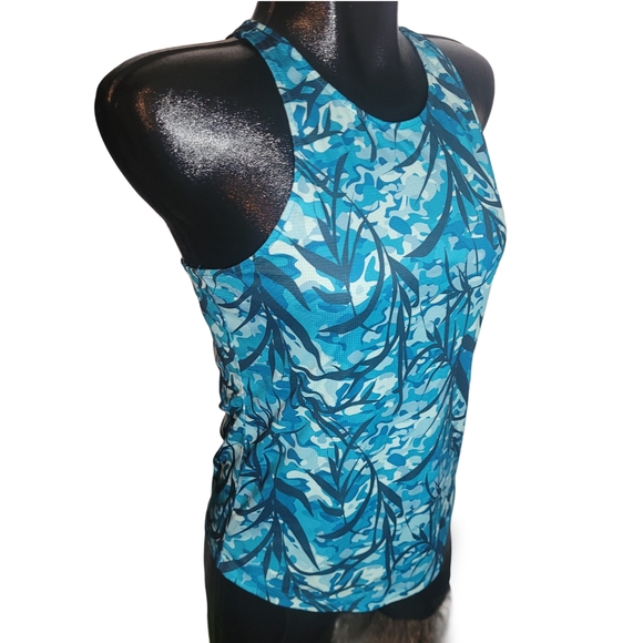 Under Armour Blue Camouflage Patterned Racerback Tank Top S - Picture 2 of 6